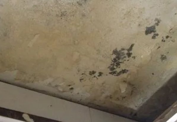 沾化阳台漏水维修公司分享下沾化卫生间渗水维修需要注意哪些问题。